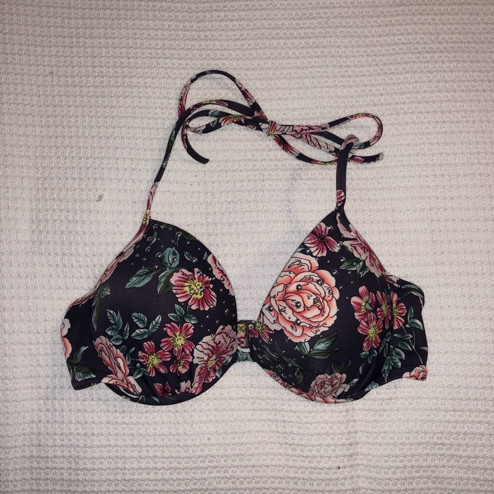 Bikini top